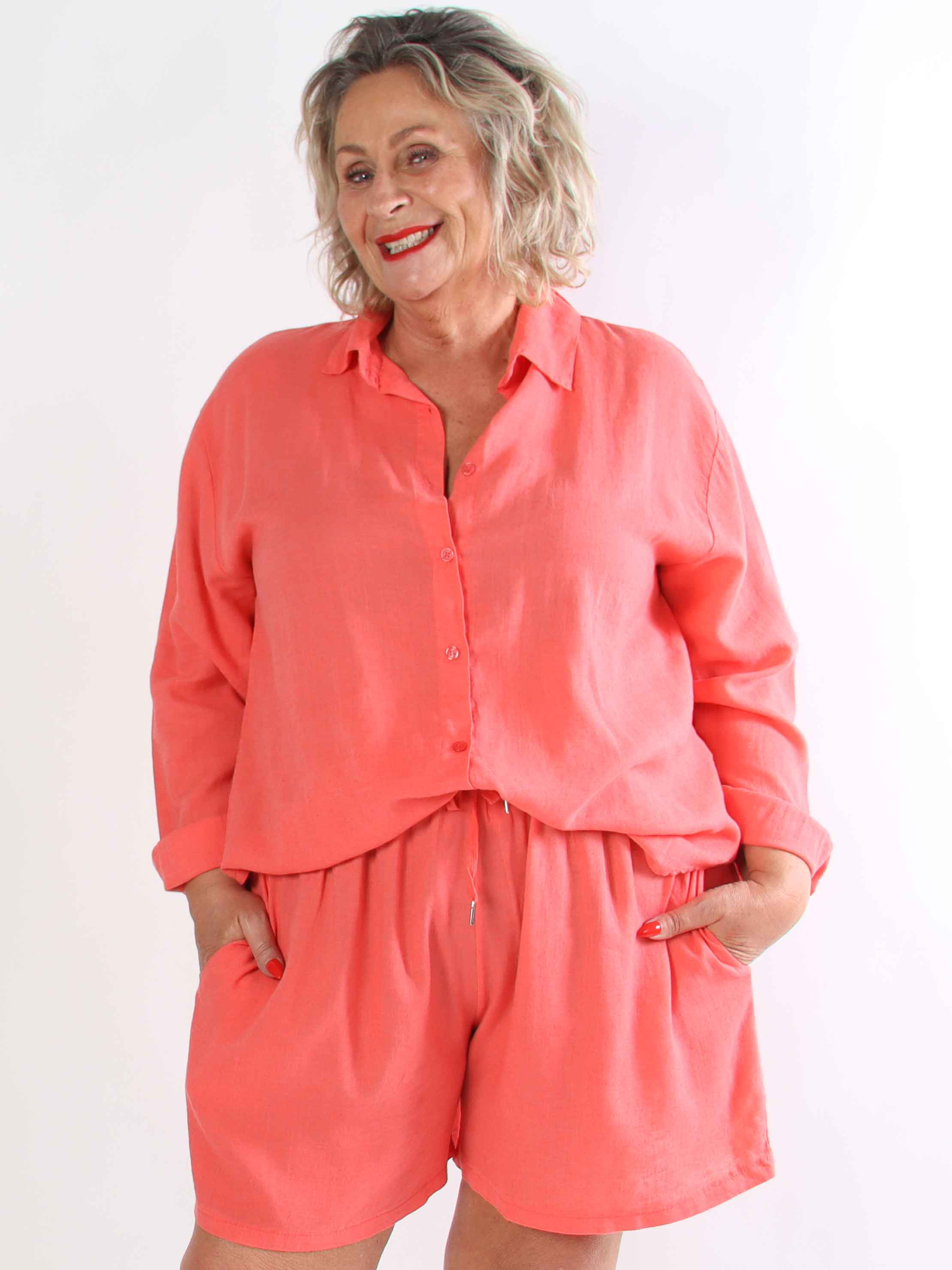 Clara Shorts - Lette shorts i viskose og hør